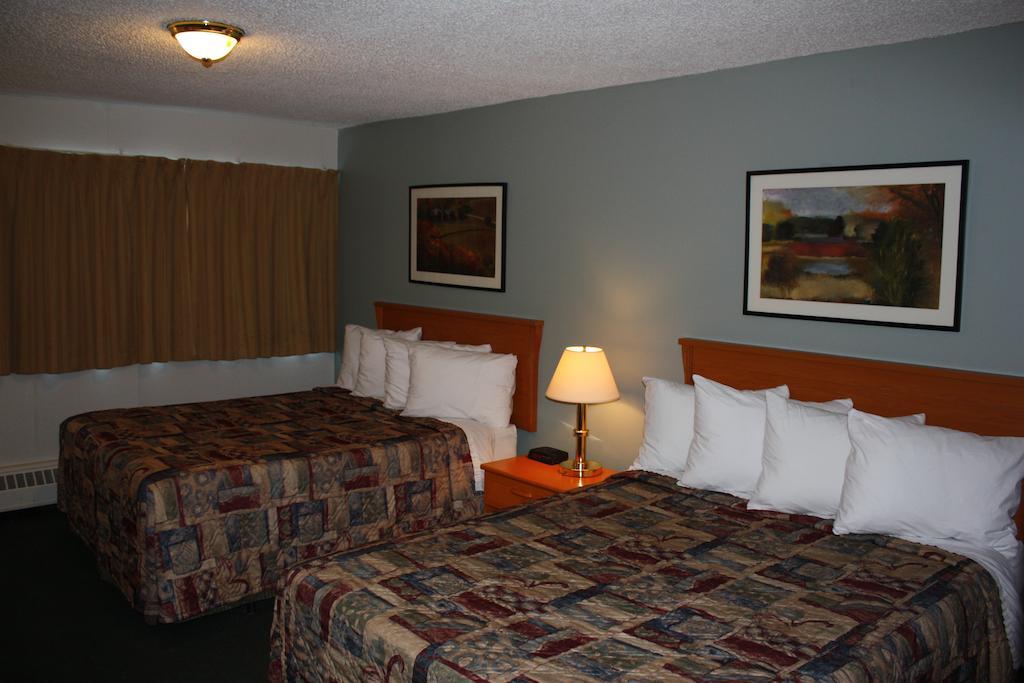 Northwoods Inn & Suites Saskatoon Dış mekan fotoğraf